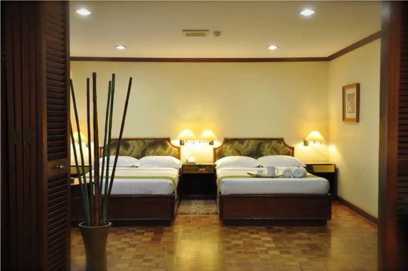 Oasis Hotel Angeles Kültér fotó