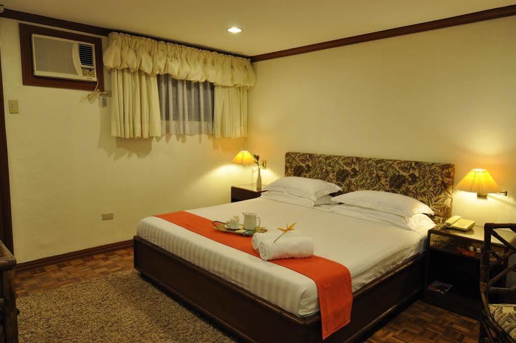 Oasis Hotel Angeles Kültér fotó