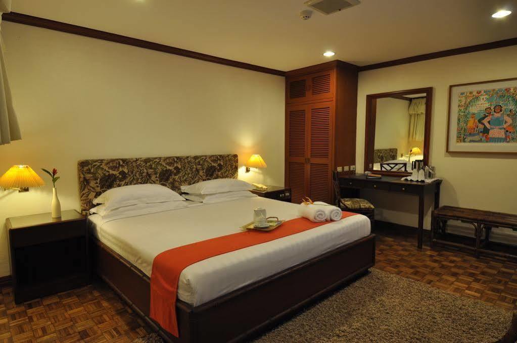 Oasis Hotel Angeles Kültér fotó