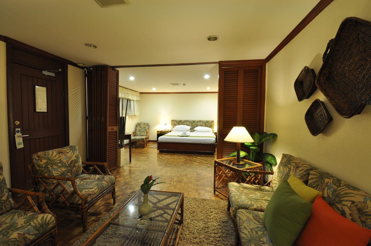Oasis Hotel Angeles Kültér fotó