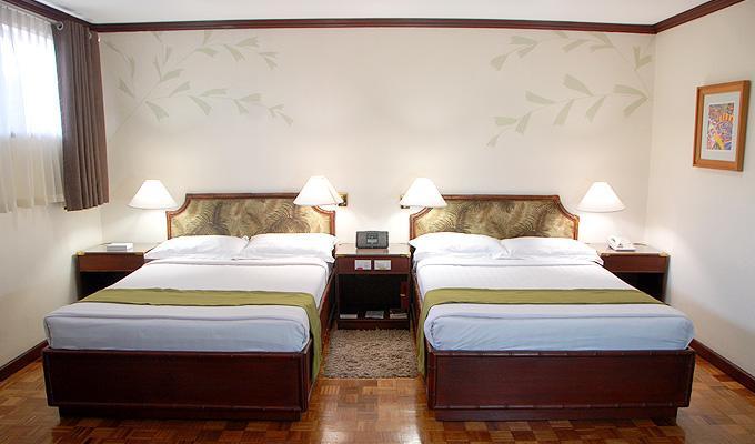 Oasis Hotel Angeles Kültér fotó