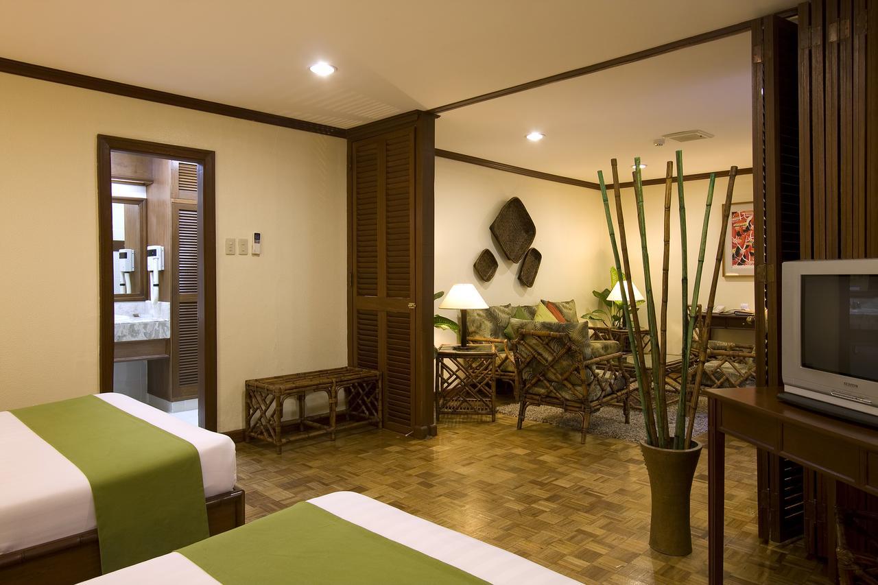 Oasis Hotel Angeles Kültér fotó